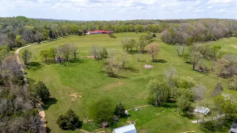 5123 Steam Mill Hollow Road Williamsport TN 38487