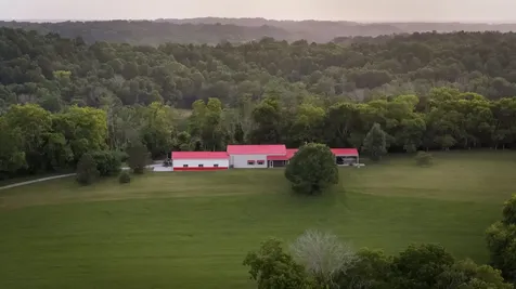 5123 Steam Mill Hollow Road Williamsport TN 38487