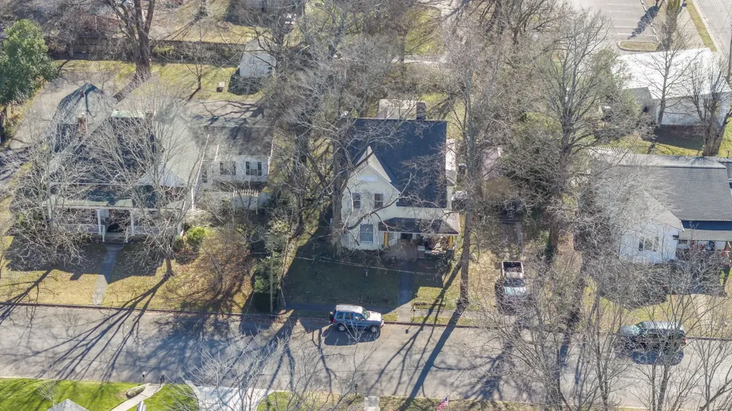 104 2nd Avenue Columbia TN 38401