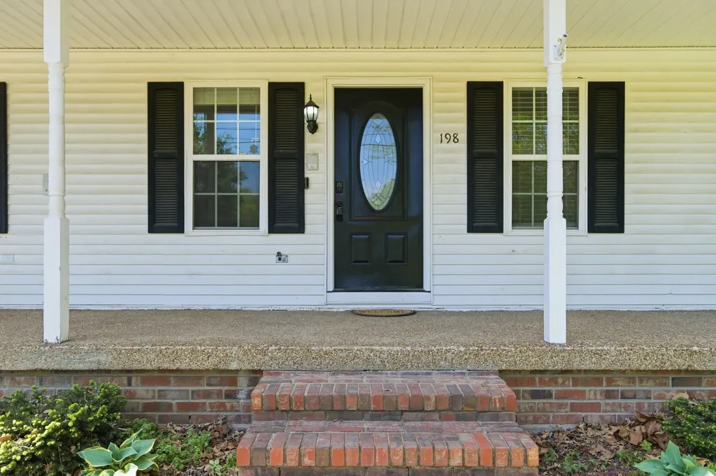 198 Tammy Drive Gallatin TN 37066