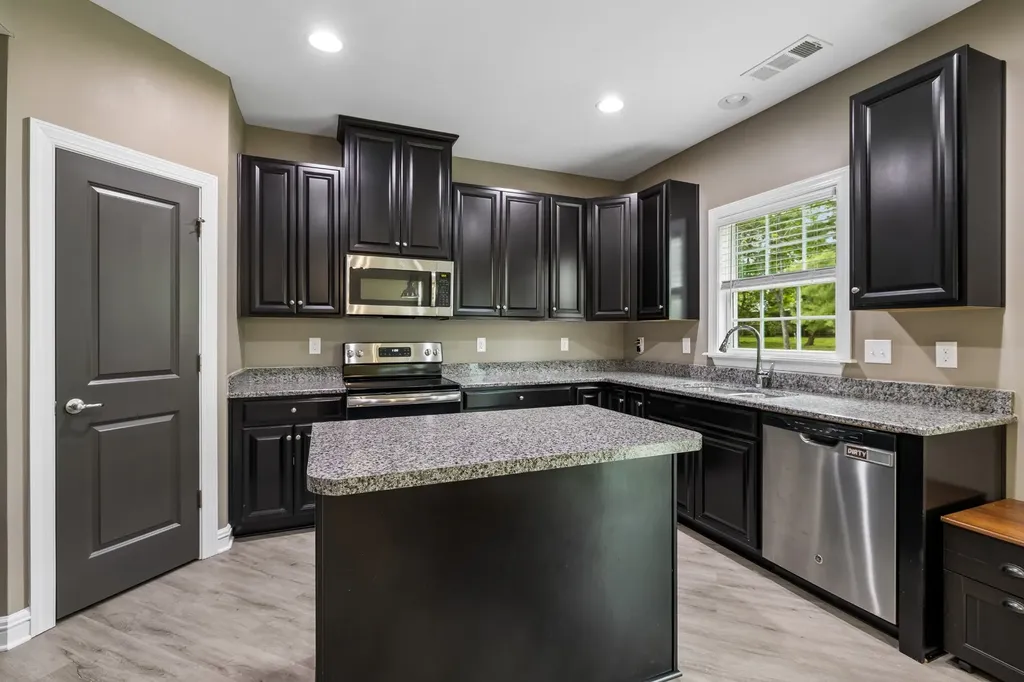 517 Goodman Drive Gallatin TN 37066