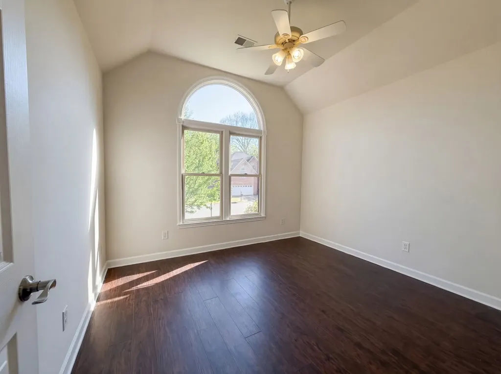 517 Schooner Cove Hermitage TN 37076