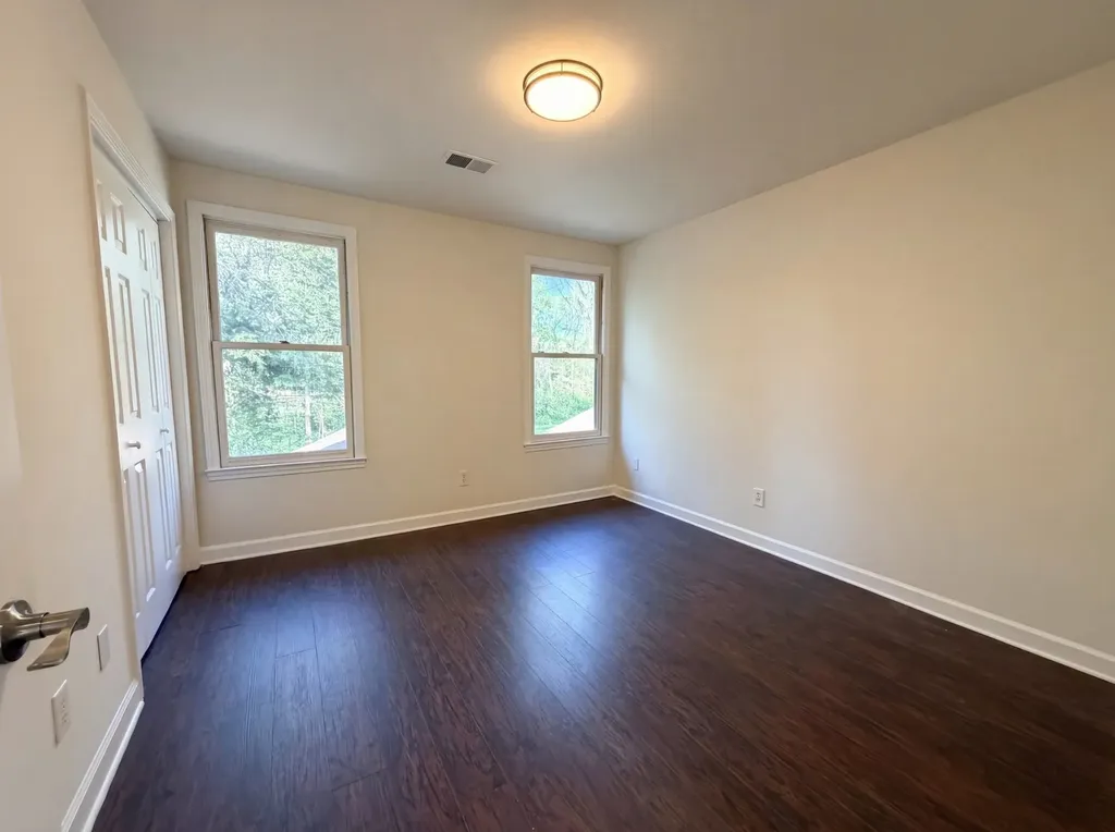 517 Schooner Cove Hermitage TN 37076