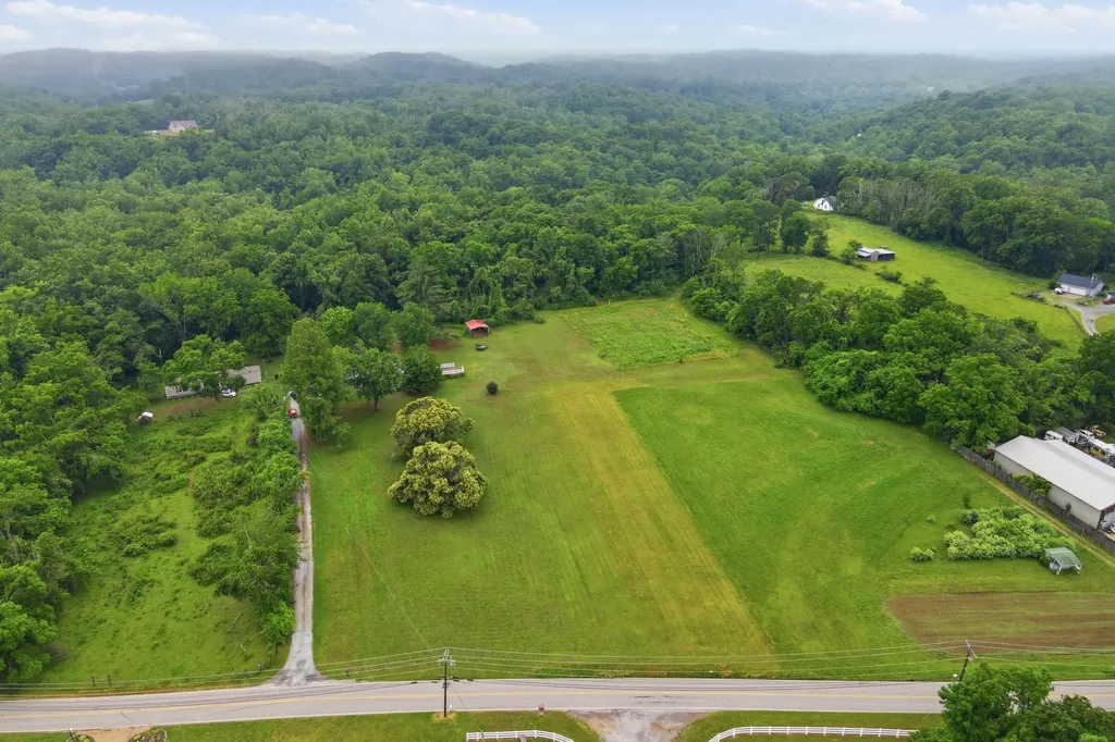 1411 Union Hill Road Goodlettsville TN 37072