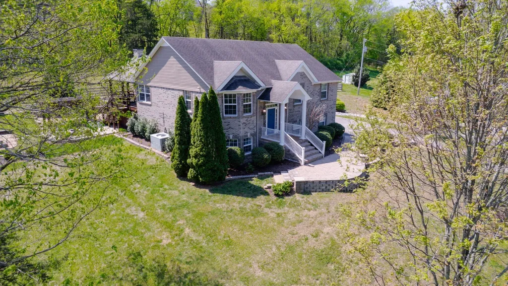 1759 Vp Lunn Drive Spring Hill TN 37174