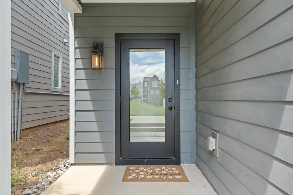 225 Sterling Point Circle Nashville TN 37209