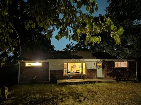 4011 Ivy Drive Nashville TN 37216