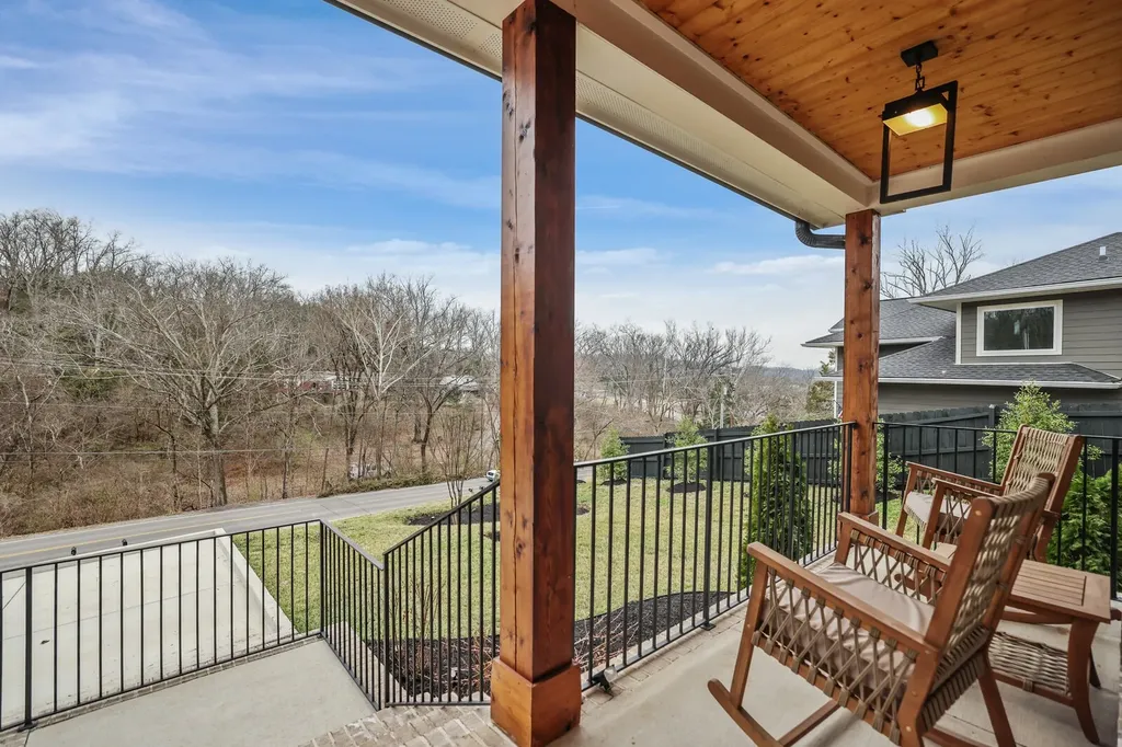 7674 Sawyer Brown Road Nashville TN 37221