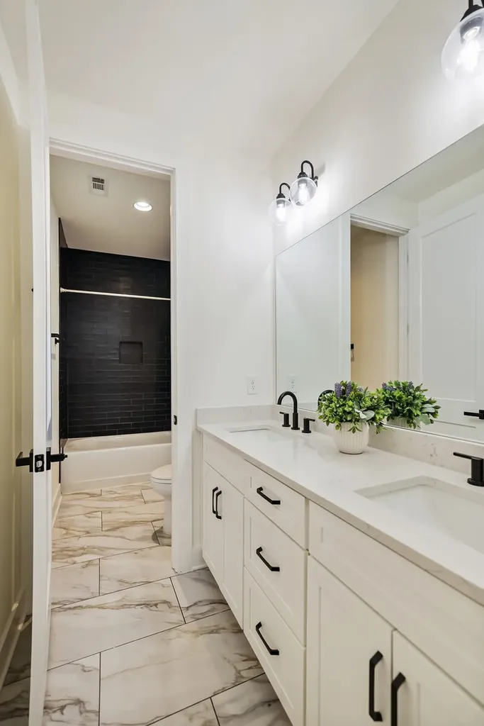 7674 Sawyer Brown Road Nashville TN 37221