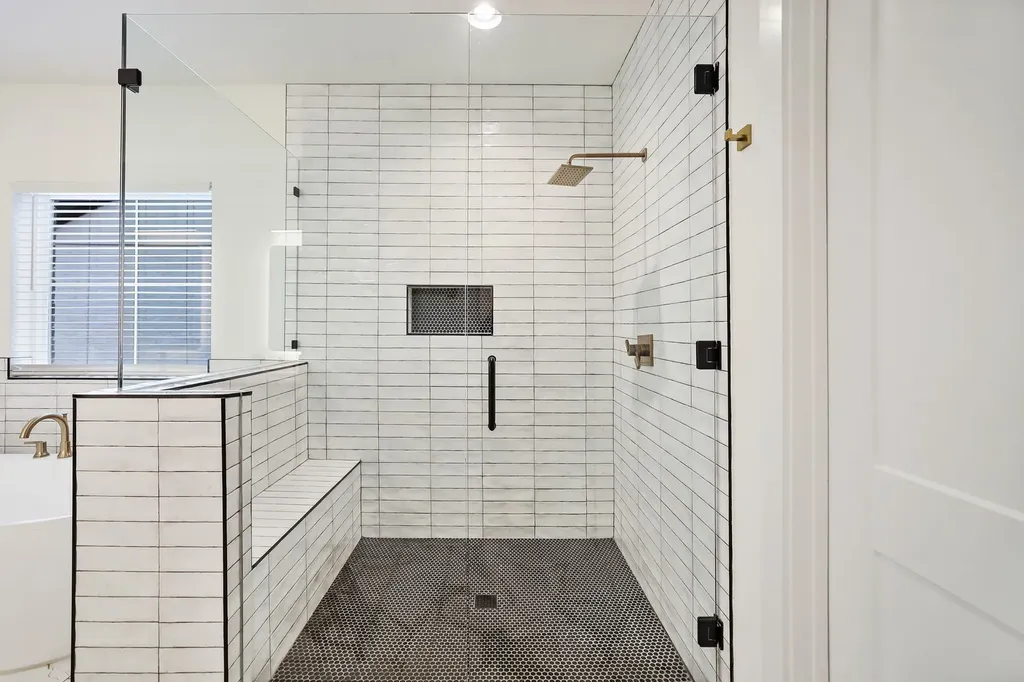 7674 Sawyer Brown Road Nashville TN 37221