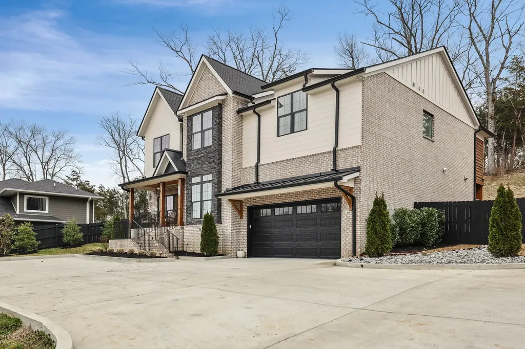 7674 Sawyer Brown Road Nashville TN 37221