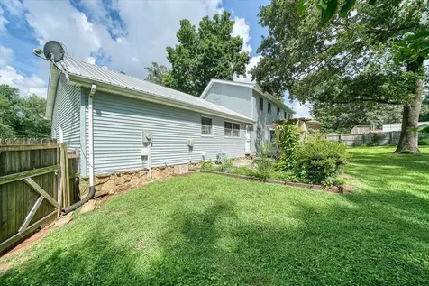 221 Magnolia Road Sparta TN 38583