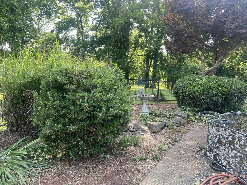 2255 Arthur Hutcherson Road Columbia TN 38401