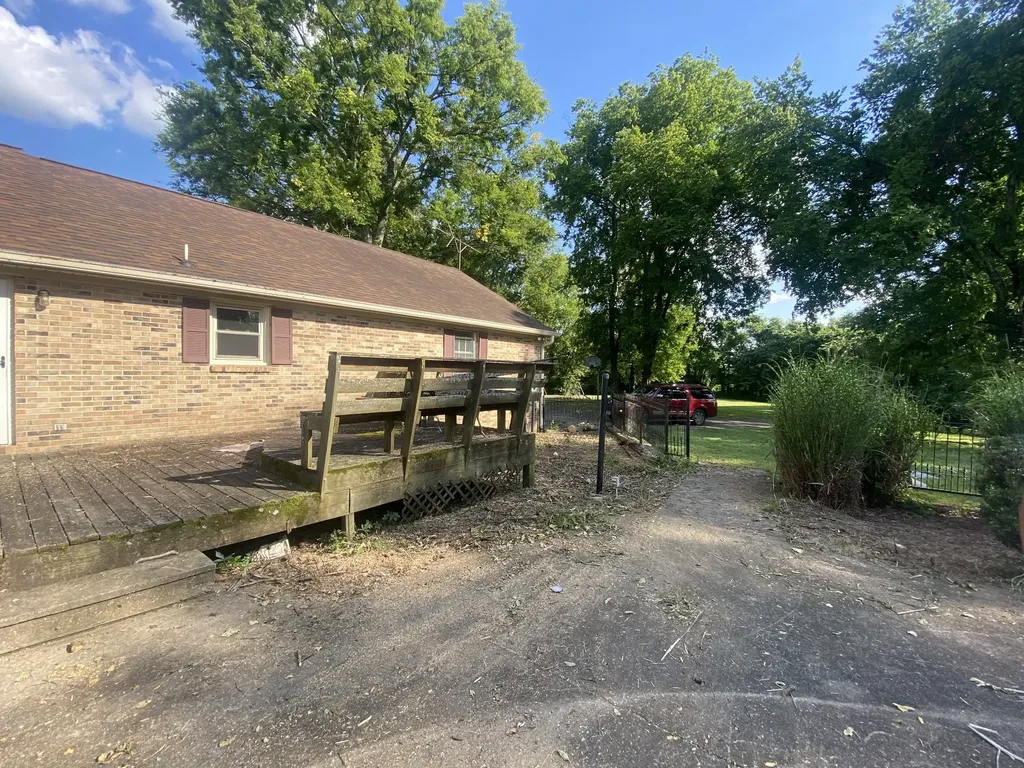 2255 Arthur Hutcherson Road Columbia TN 38401