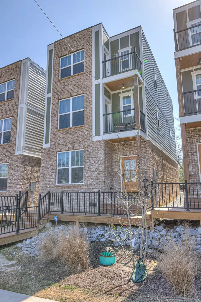 312B Duke Street Nashville TN 37207