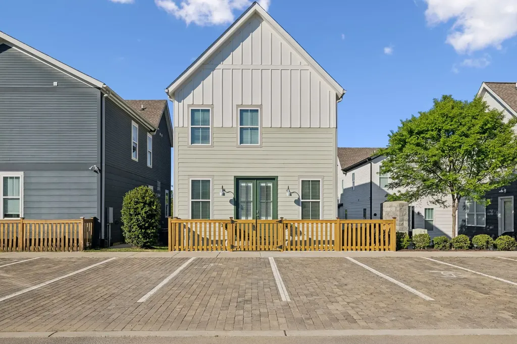 5829 Leslie Avenue Nashville TN 37209