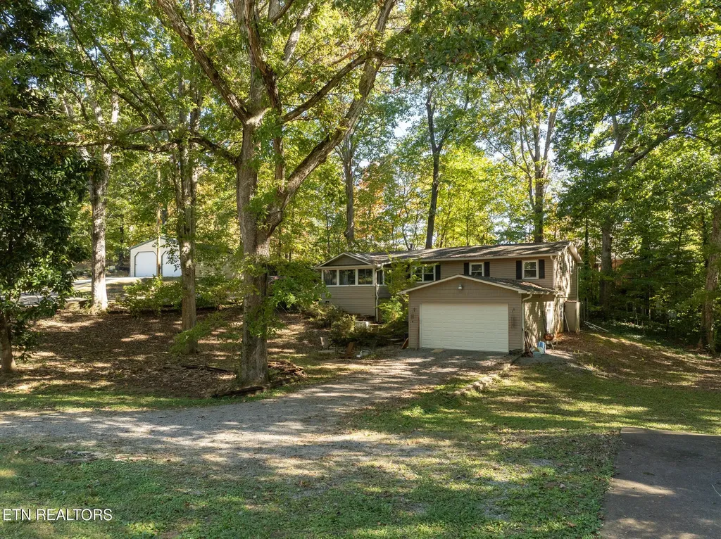 1631 Maplegreen Lane Knoxville TN 37922