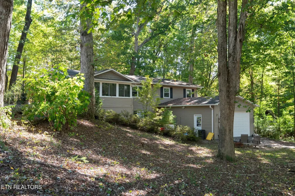 1631 Maplegreen Lane Knoxville TN 37922