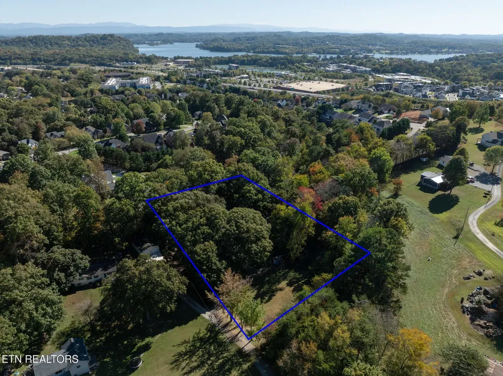 1631 Maplegreen Lane Knoxville TN 37922