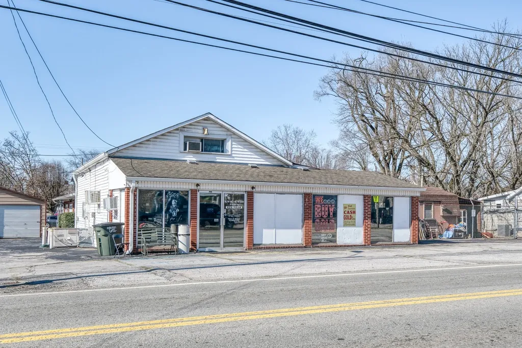 249 N Spring Street Sparta TN 38583