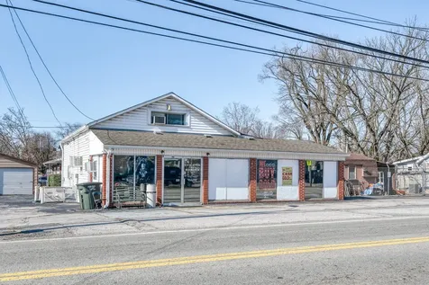 249 N Spring Street Sparta TN 38583