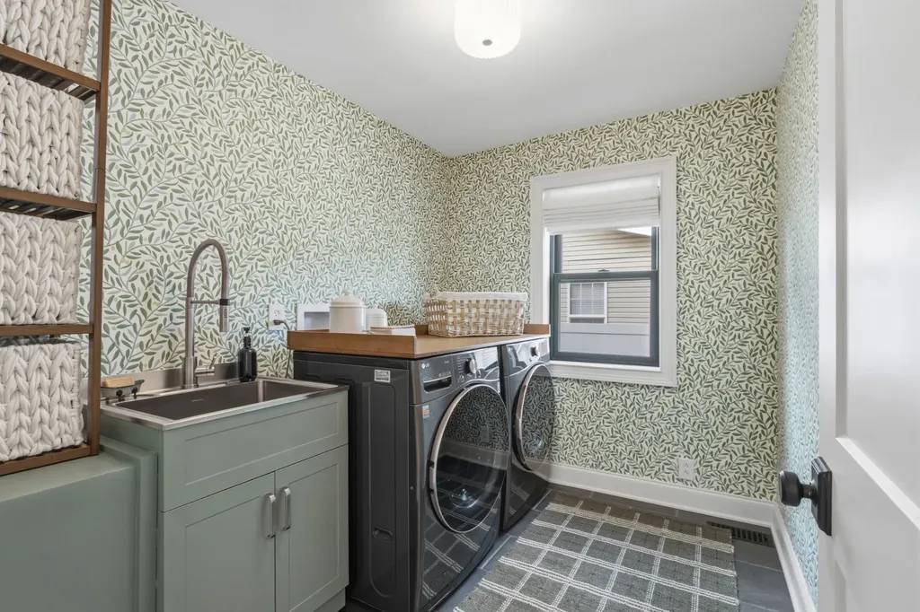 77 Donelson Street Nashville TN 37210