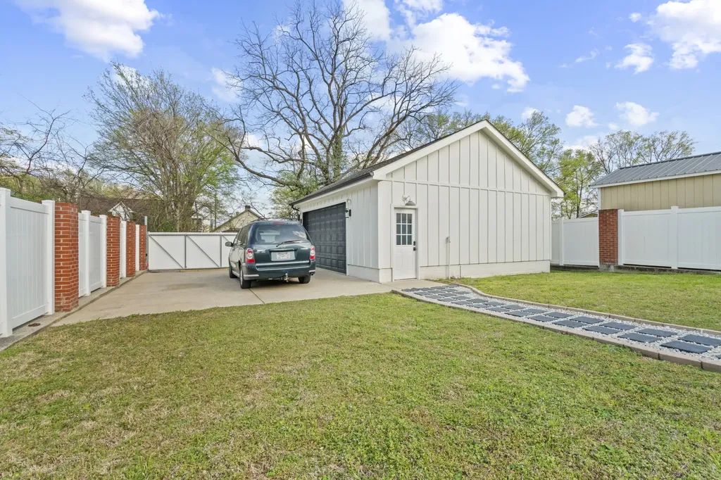 77 Donelson Street Nashville TN 37210