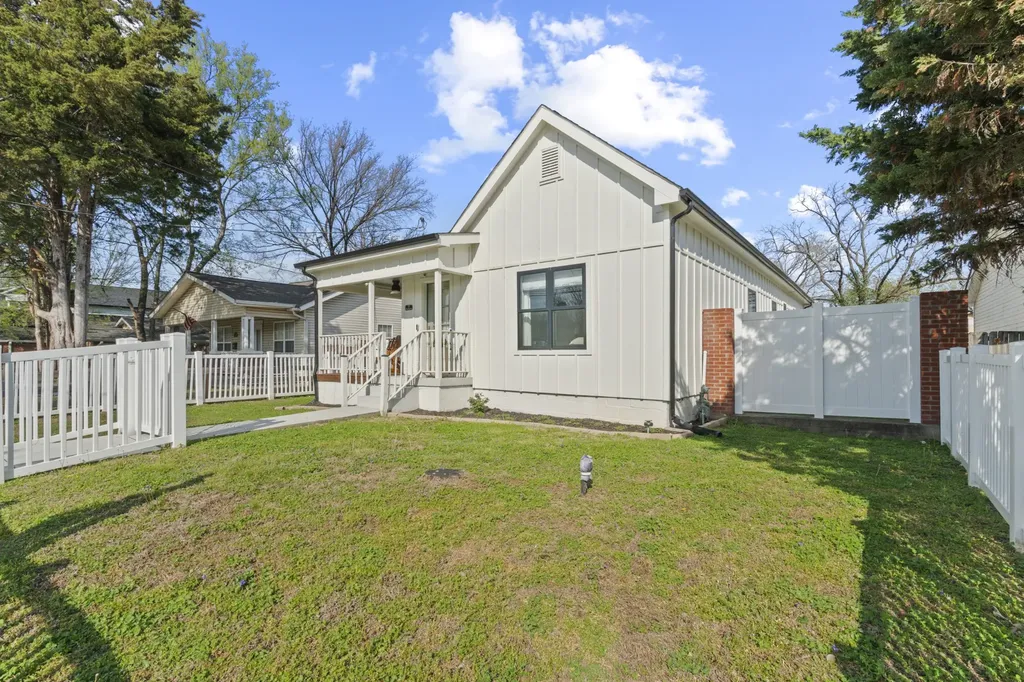 77 Donelson Street Nashville TN 37210
