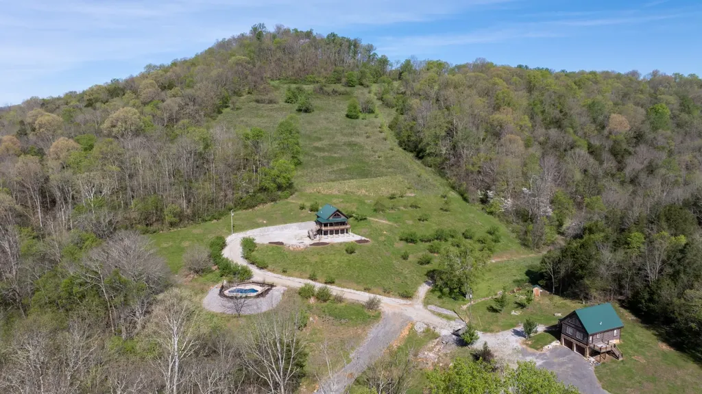 4818 Ensor Hollow Road Buffalo Valley TN 38548