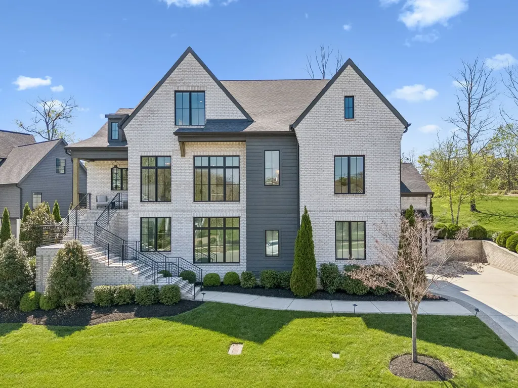 7066 Lanceleaf Drive College Grove TN 37046