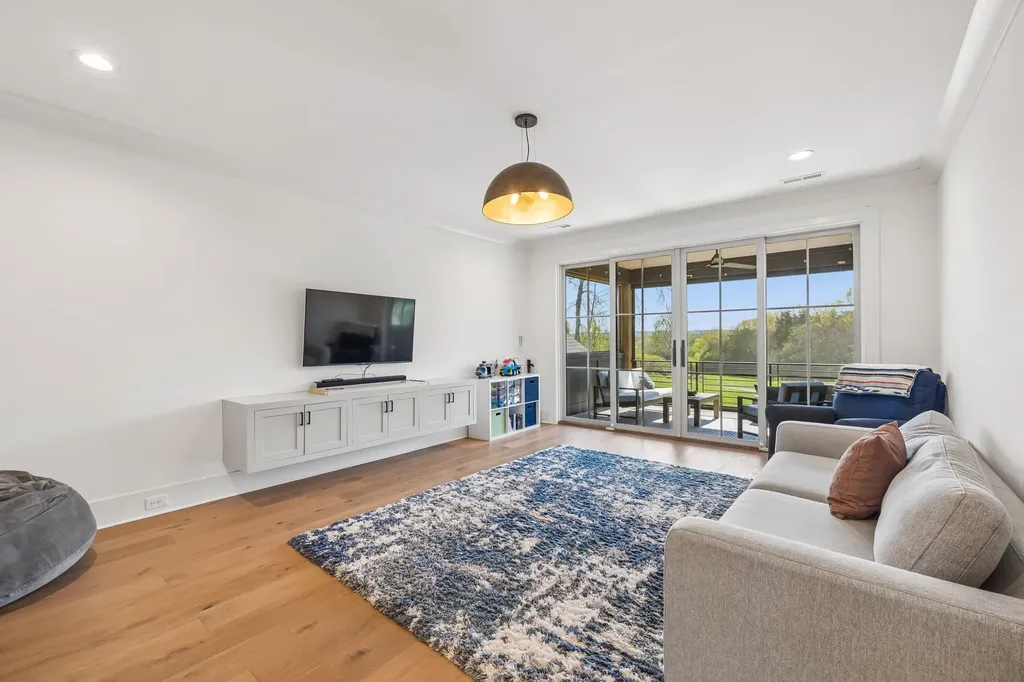 7066 Lanceleaf Drive College Grove TN 37046