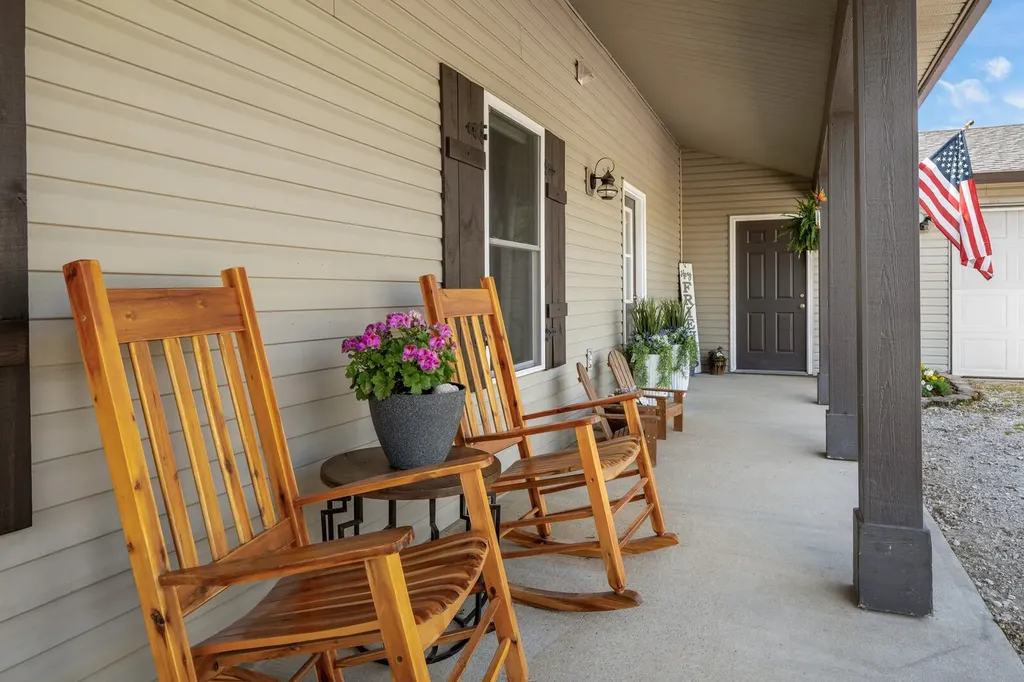 1235 Hartsfield Drive Columbia TN 38401