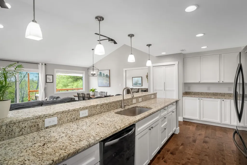 1235 Hartsfield Drive Columbia TN 38401