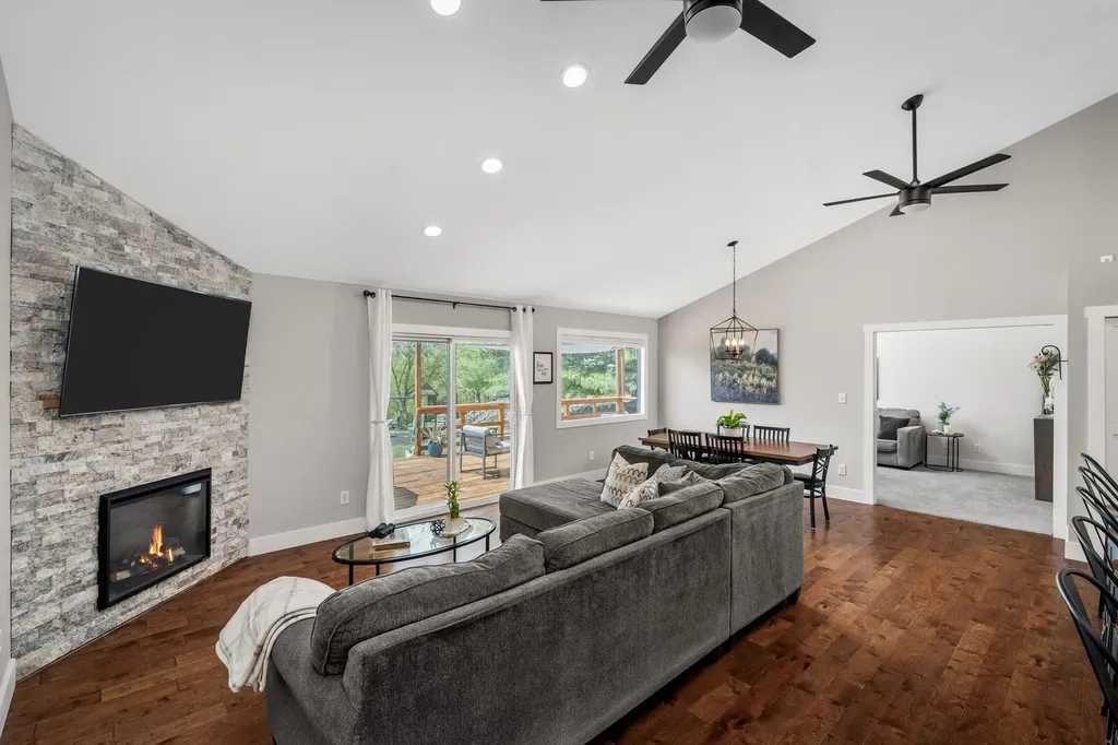 1235 Hartsfield Drive Columbia TN 38401