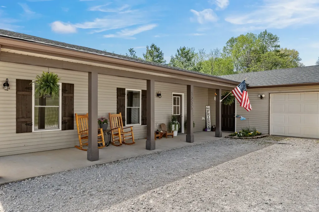 1235 Hartsfield Drive Columbia TN 38401