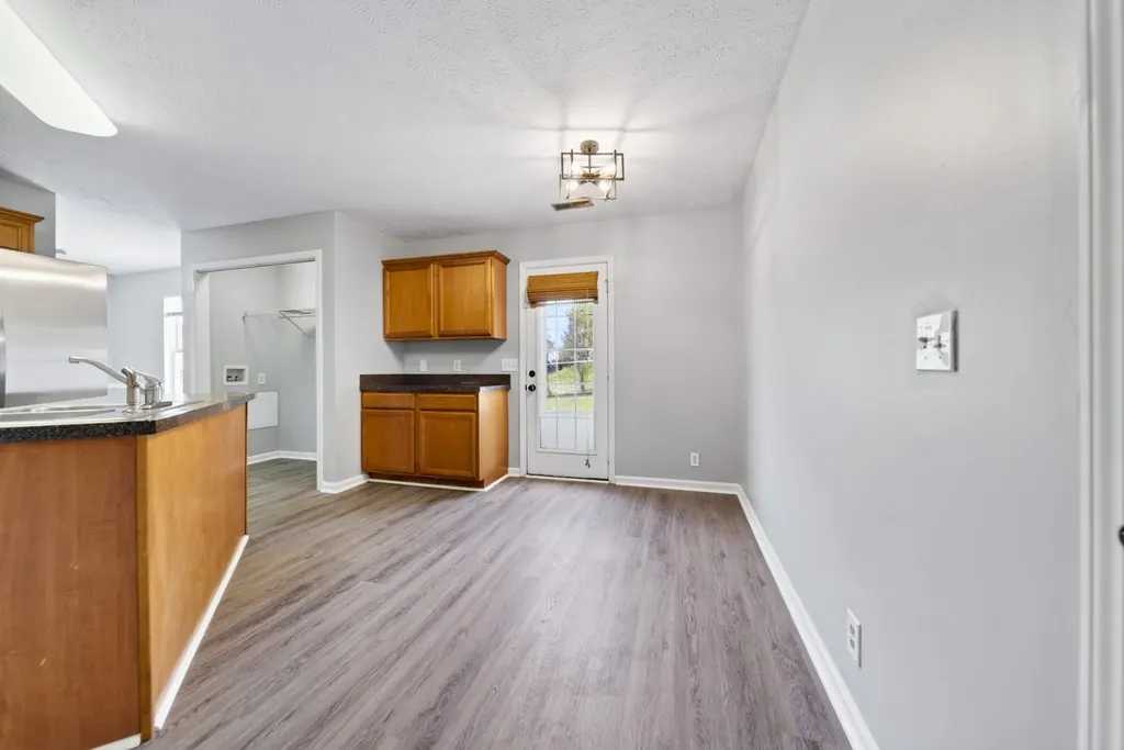 998 Tom Hailey Boulevard La Vergne TN 37086