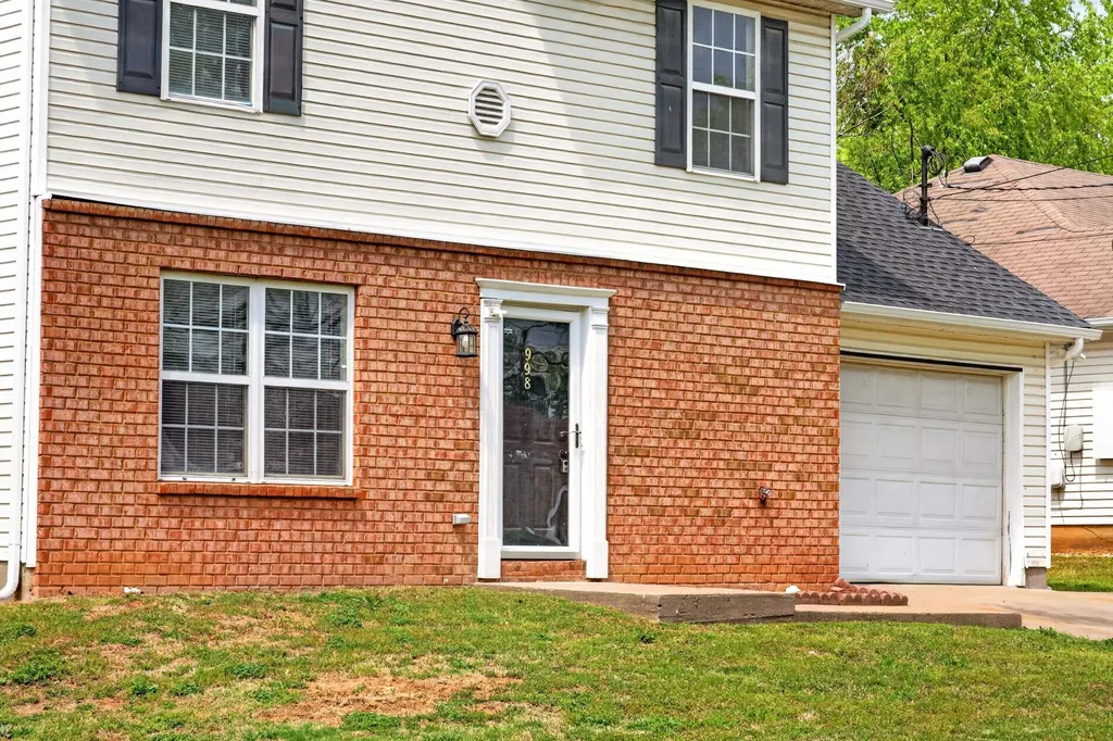 998 Tom Hailey Boulevard La Vergne TN 37086