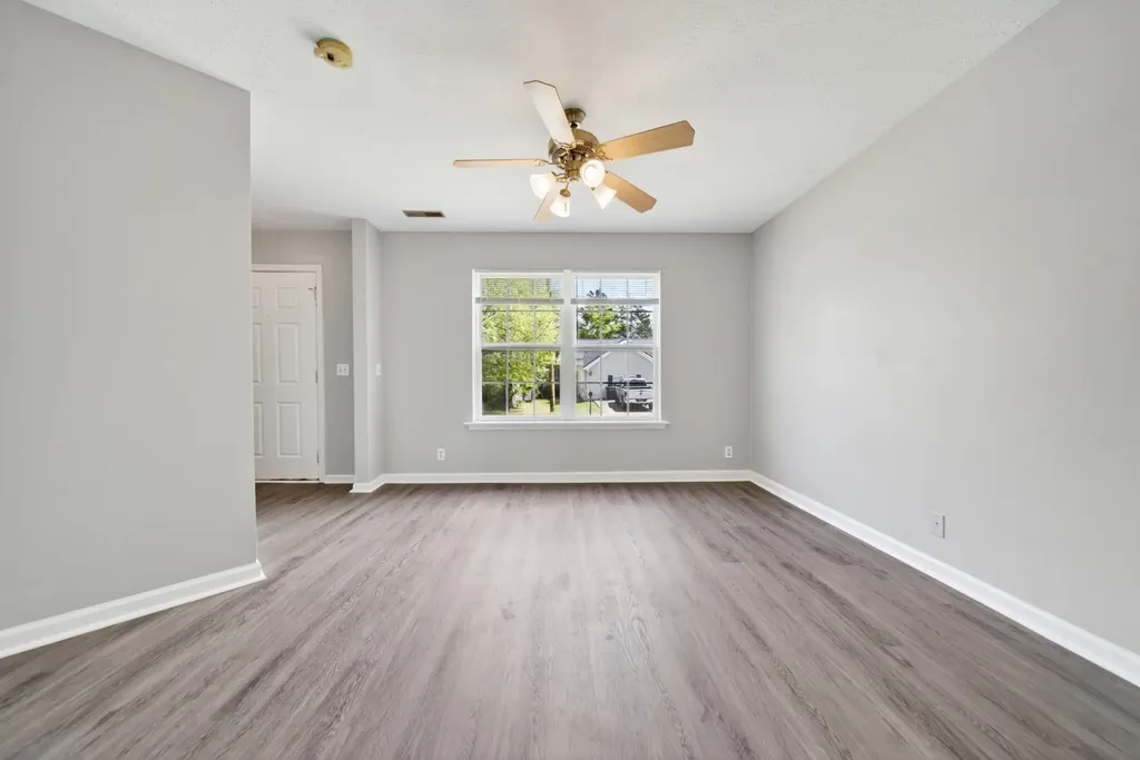 998 Tom Hailey Boulevard La Vergne TN 37086