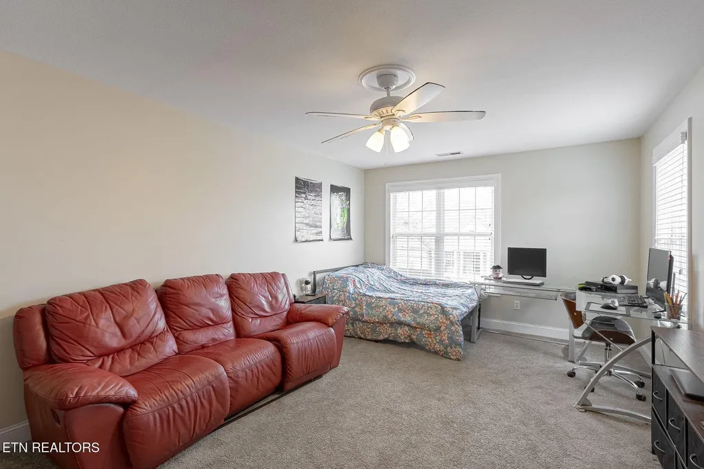117 Fallberry Street Oak Ridge TN 37830