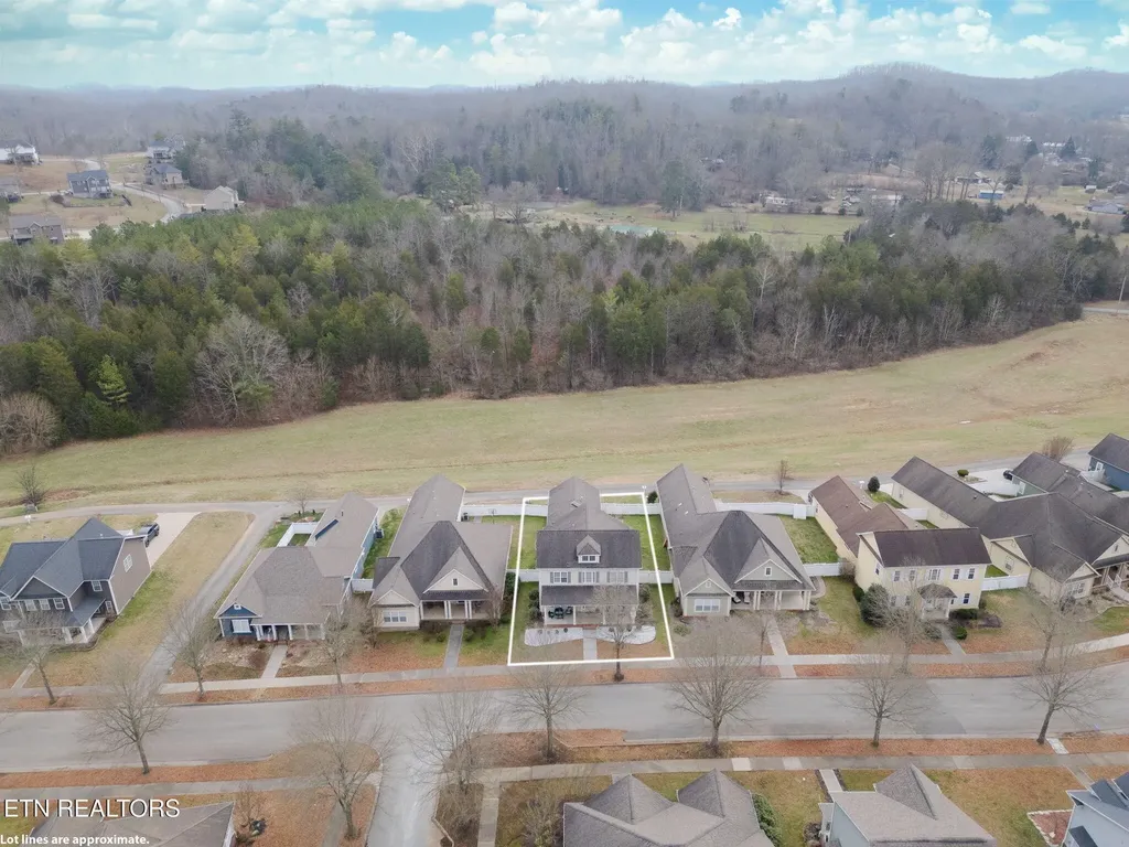 117 Fallberry Street Oak Ridge TN 37830