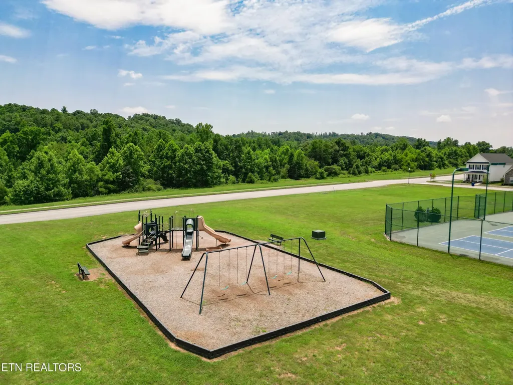 117 Fallberry Street Oak Ridge TN 37830