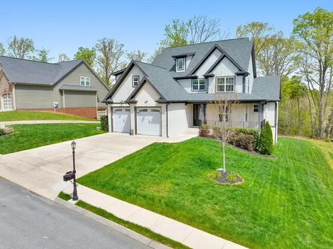 555 Kashaya Lane Soddy Daisy TN 37379