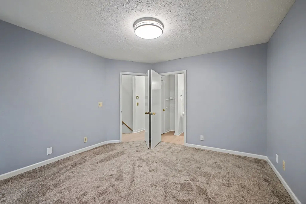 5236 Village Way Nashville TN 37211