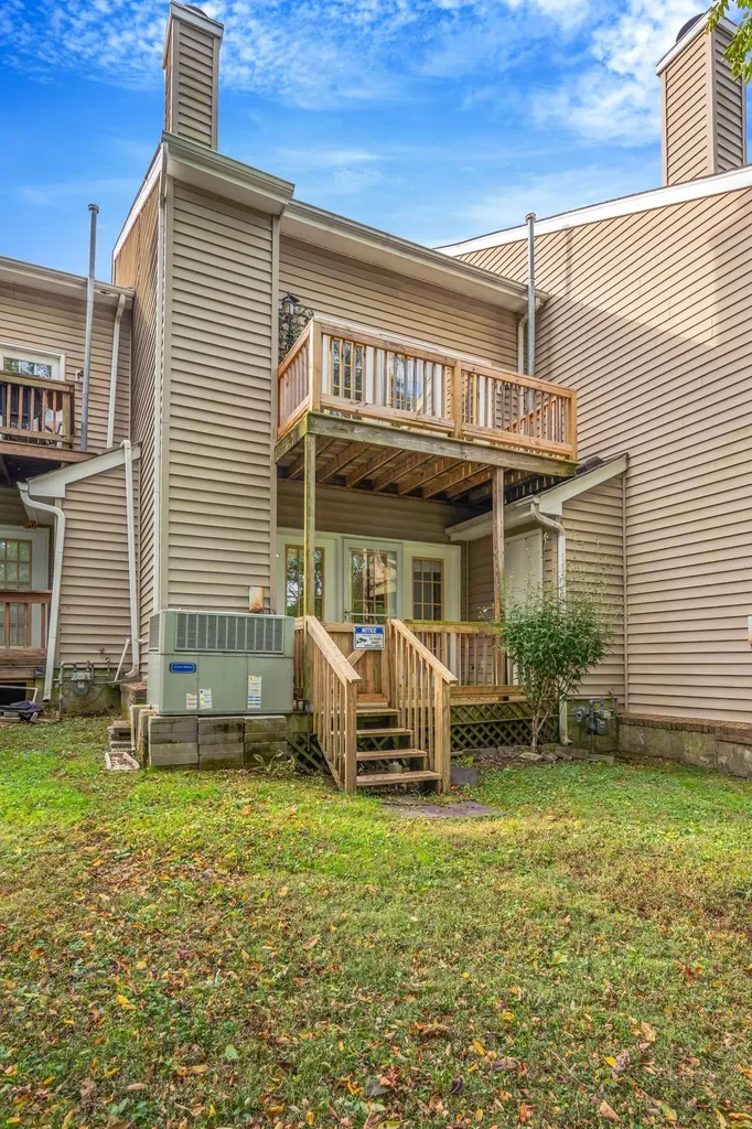 5236 Village Way Nashville TN 37211