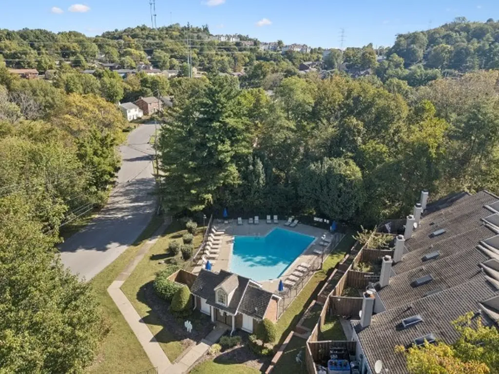 5236 Village Way Nashville TN 37211
