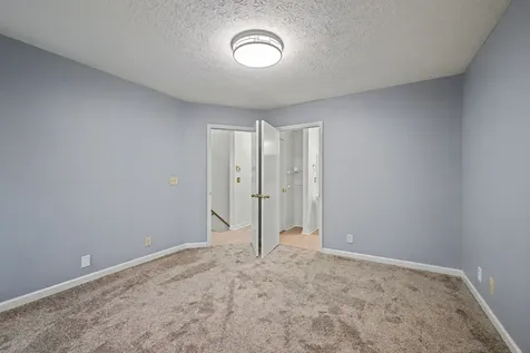 5236 Village Way Nashville TN 37211