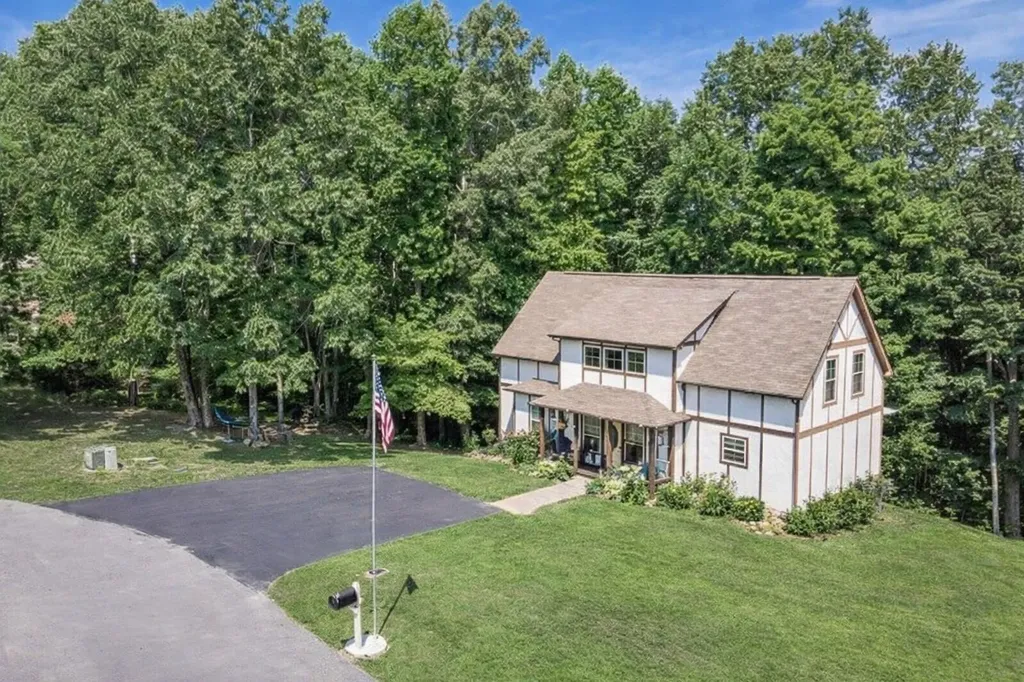 283 Shiloh Lane Smithville TN 37166