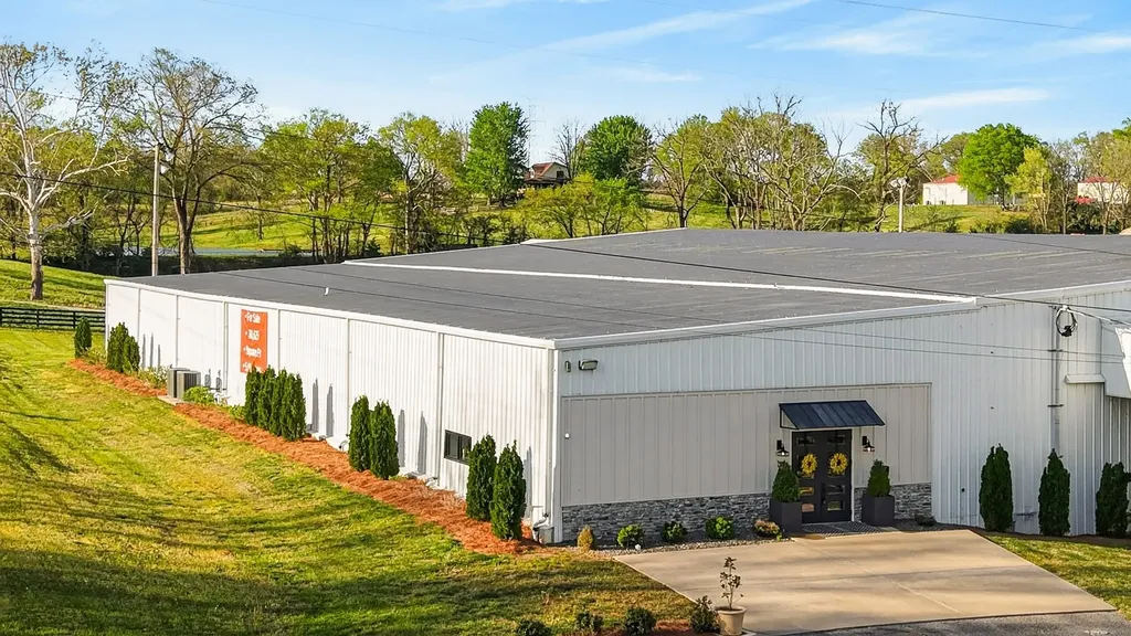 5830 Hwy 231 S Castalian Springs TN 37031