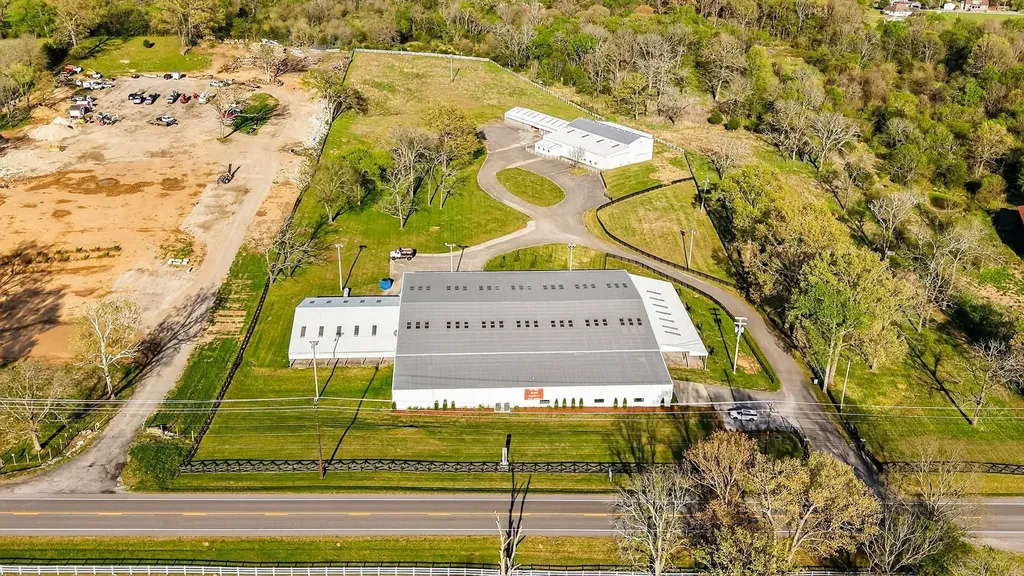 5830 Hwy 231 S Castalian Springs TN 37031