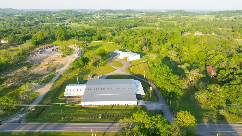 5830 Hwy 231 S Castalian Springs TN 37031